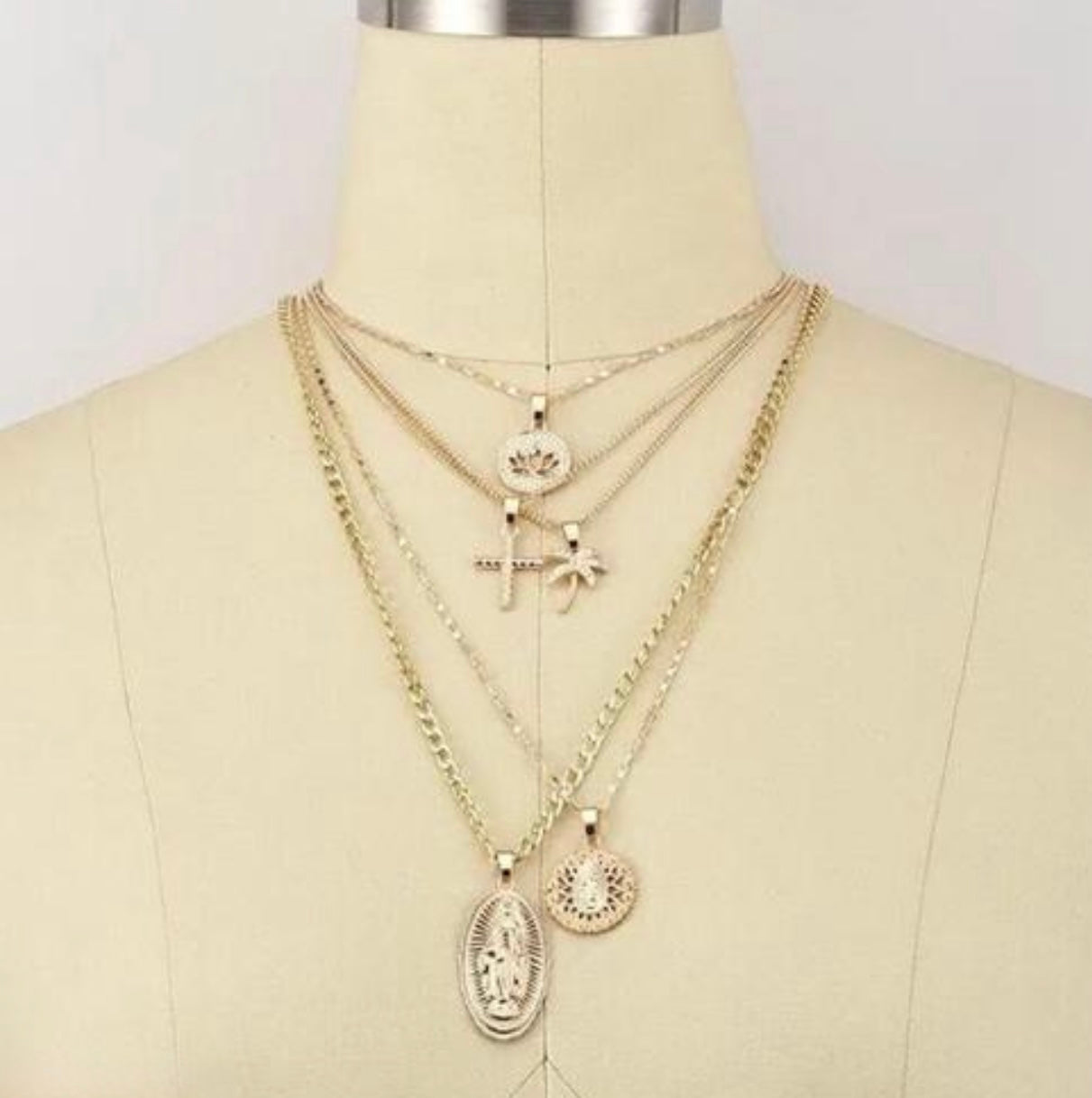 Gold-plated Multi Layered Choker Clavicle Necklace