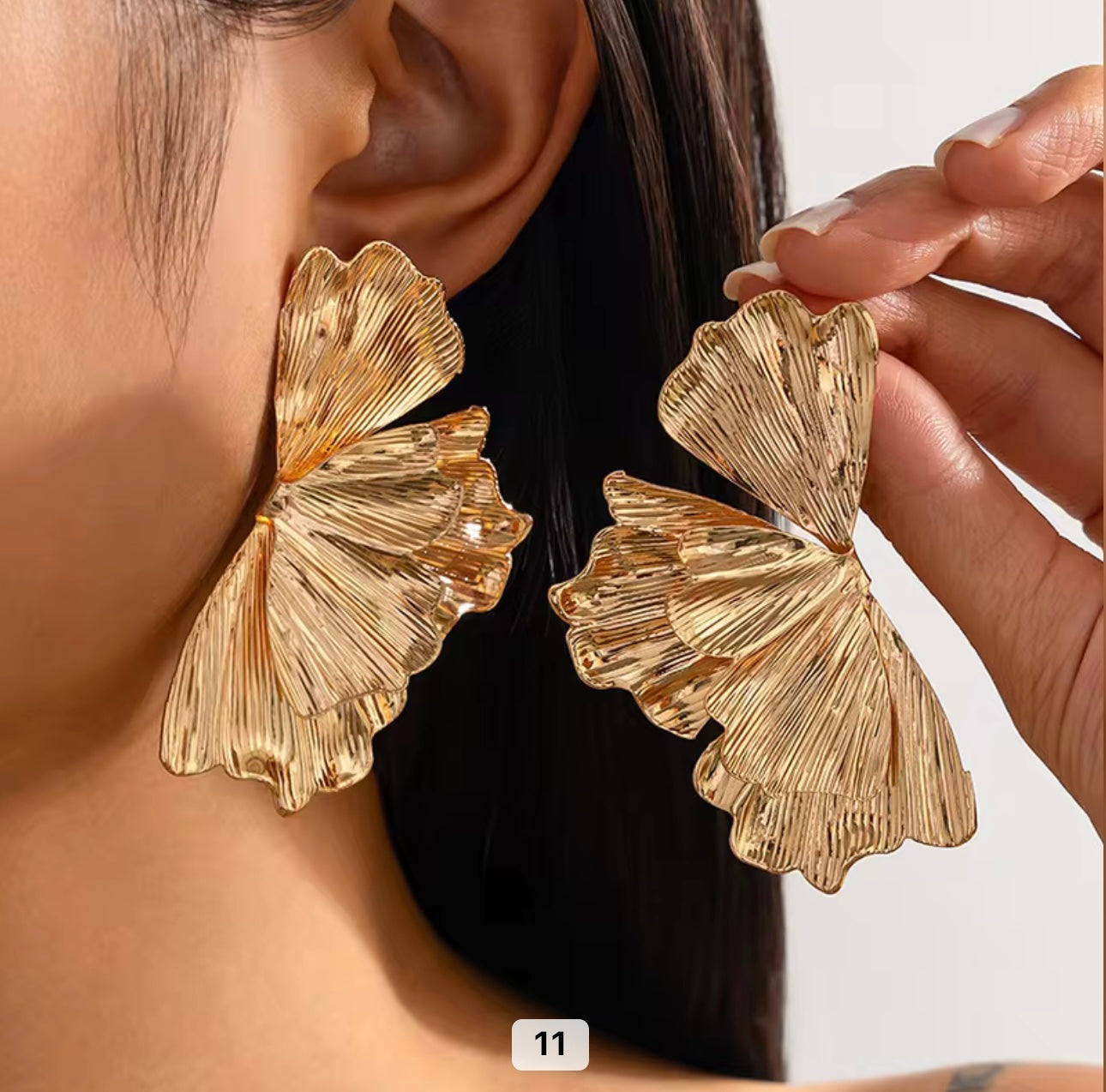 Retro Fashion Metal Flower Earrings