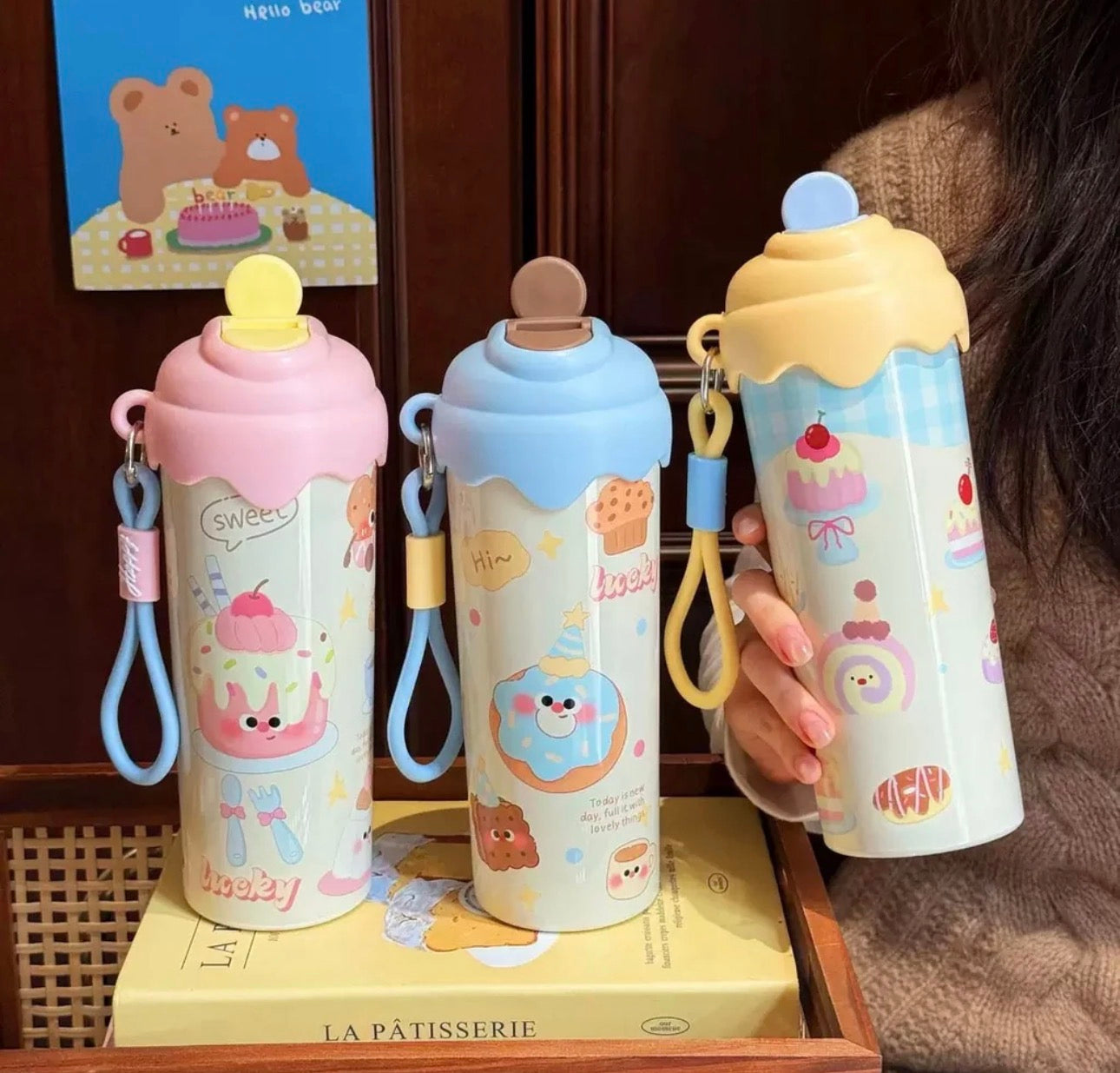 Cute Ice Cream Insulated Tumbler with Straw (600 ml)