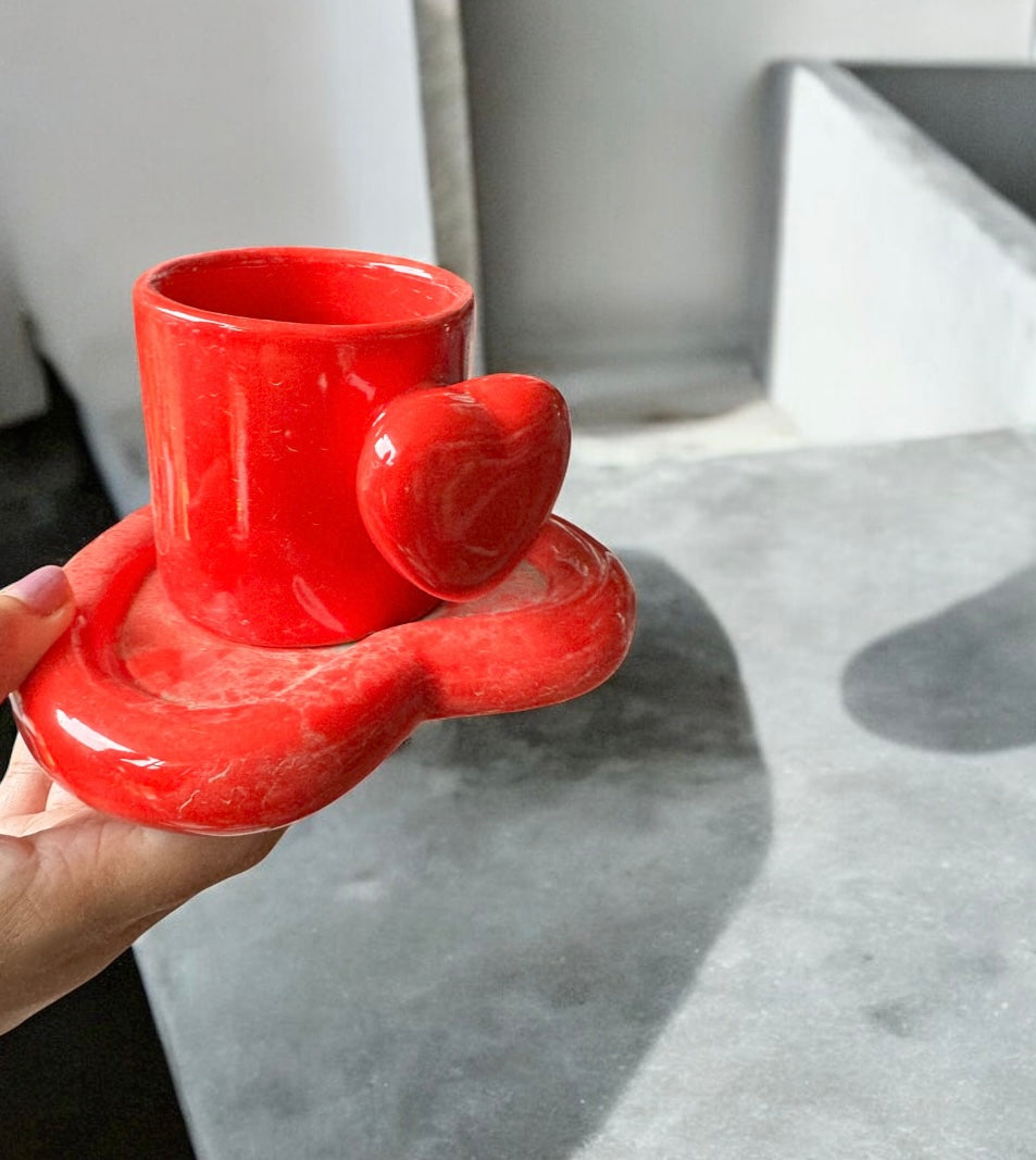 Latest 3D Heart Handle Mug & Heart Saucer