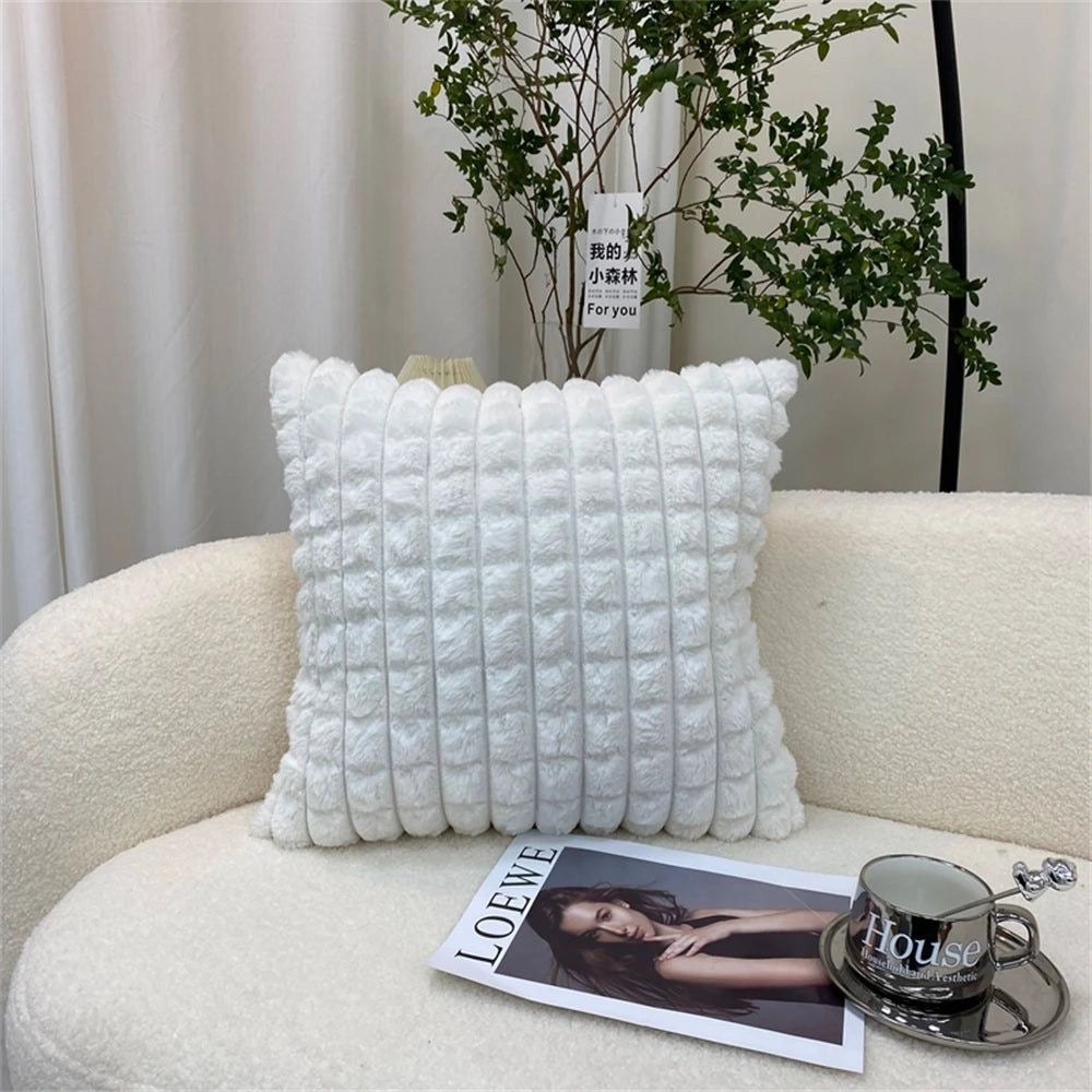 Decorative Plaid Pattern Plush Faux Fur Cushion Cover