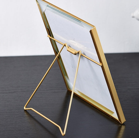 Metal Edges Photo Frame