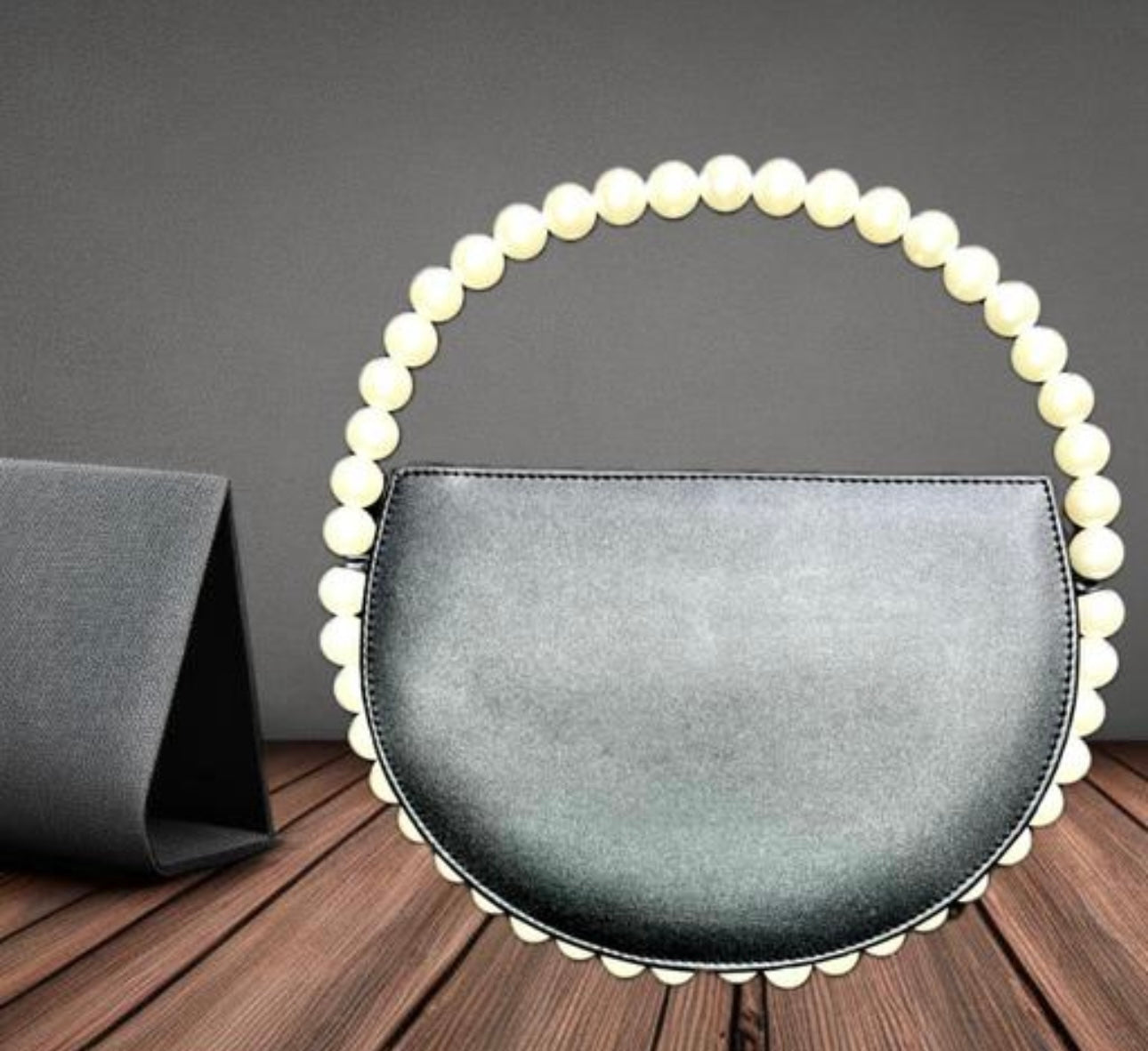 Elegant Halo Handbag with Pearls Detailing