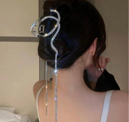 Blingy Rhinestones Metal Hairclip / Clutcher / Claw