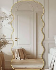 Aesthetic Wavy Gold Border Mirror - Only deliverable in Delhi/NCR