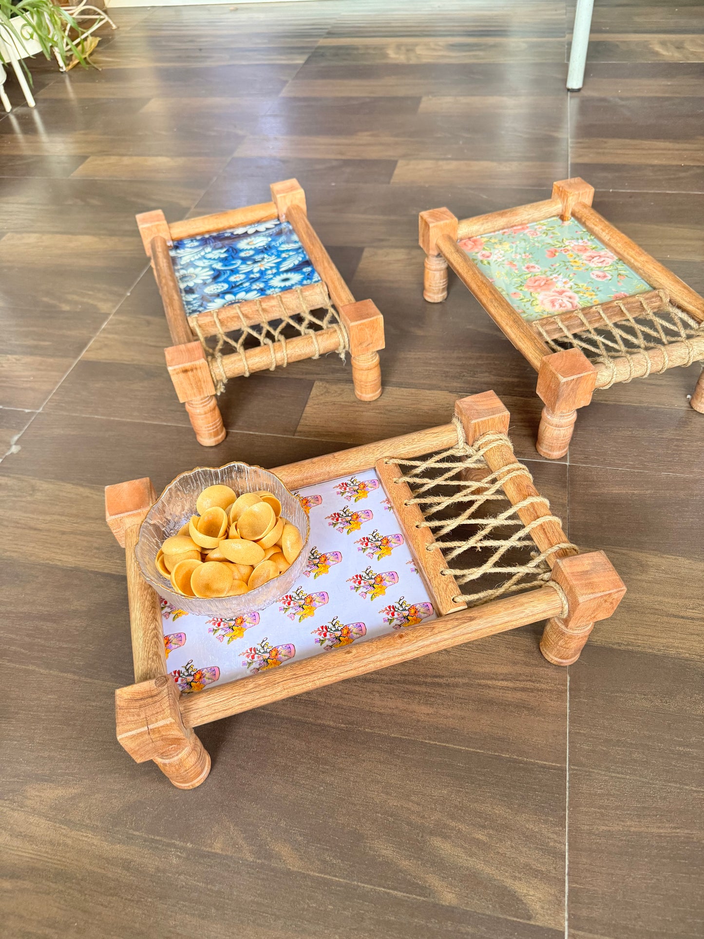 Royal Elegance Floral Print Wooden Khatiya/Cot Tray