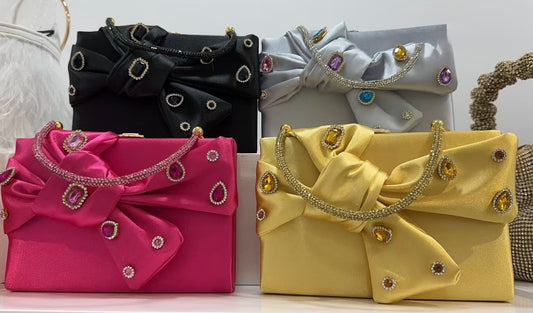 Stylish Studded Bag with Rhinestones Chain