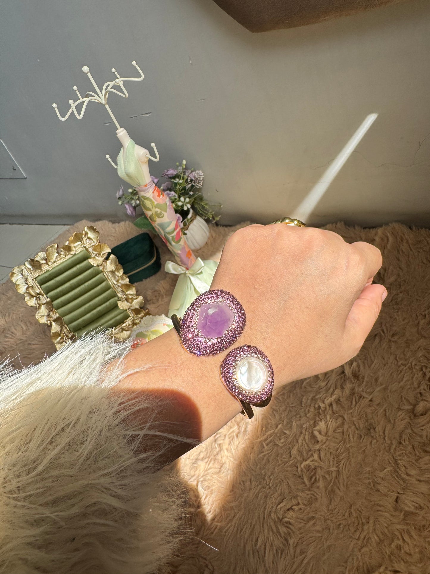 Luxe Anti Tarnish Gold Plated Adjustable Amethyst Geode Crystal Stones Bracelet