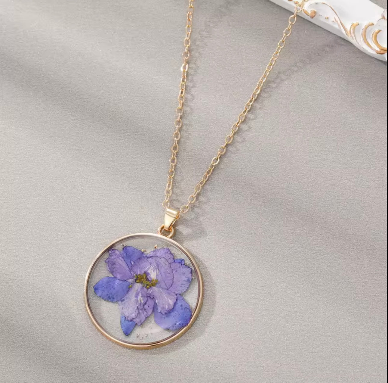 Pendants with Real Pressed Flowers
