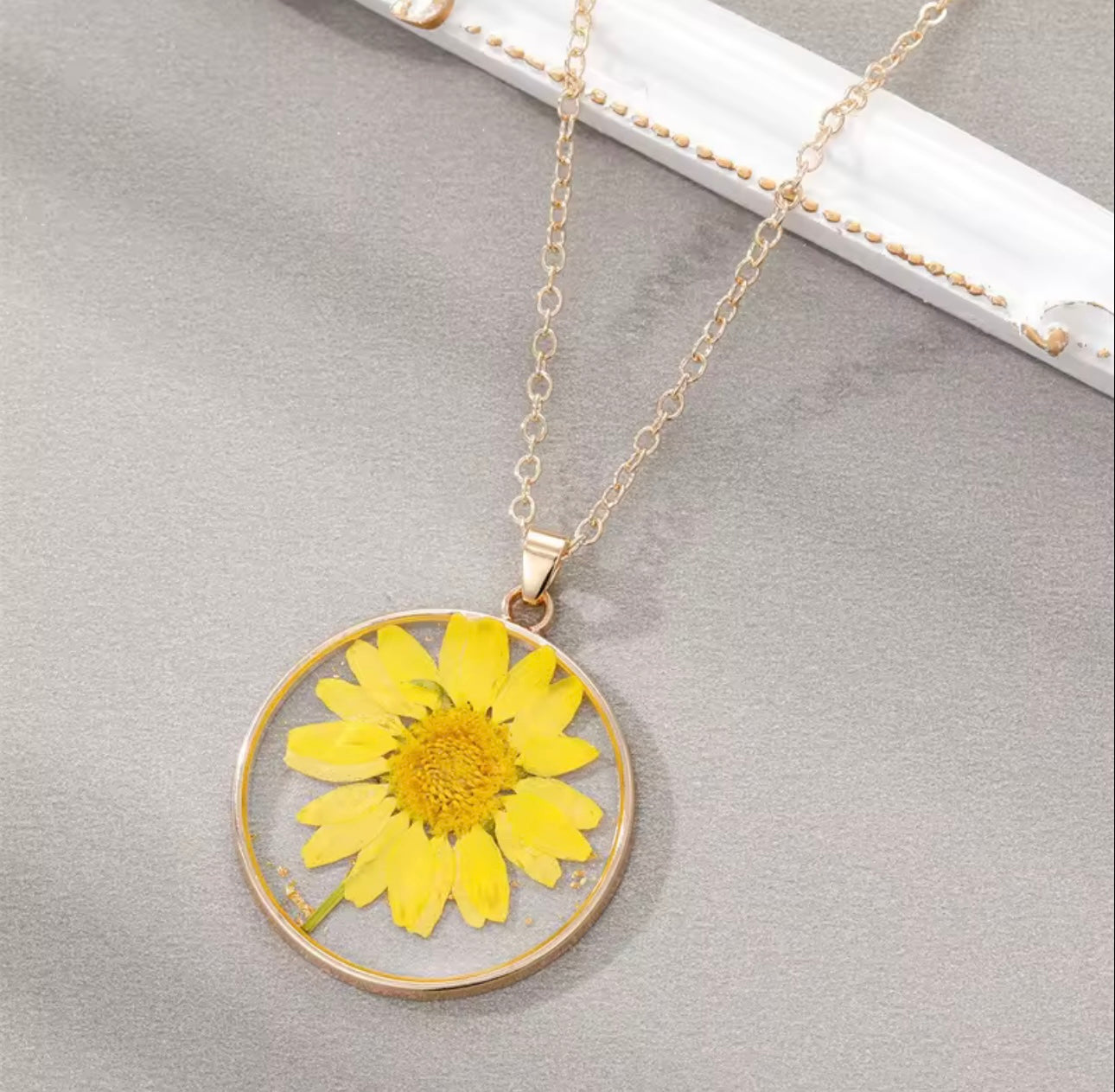 Pendants with Real Pressed Flowers