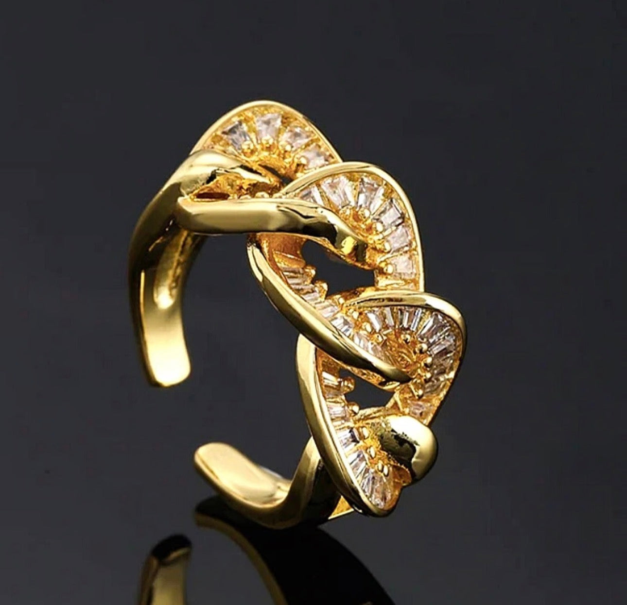 Elegant Cuban Rhinestones Chain Link Ring