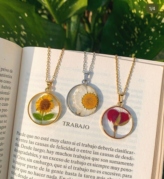 Pendants with Real Pressed Flowers