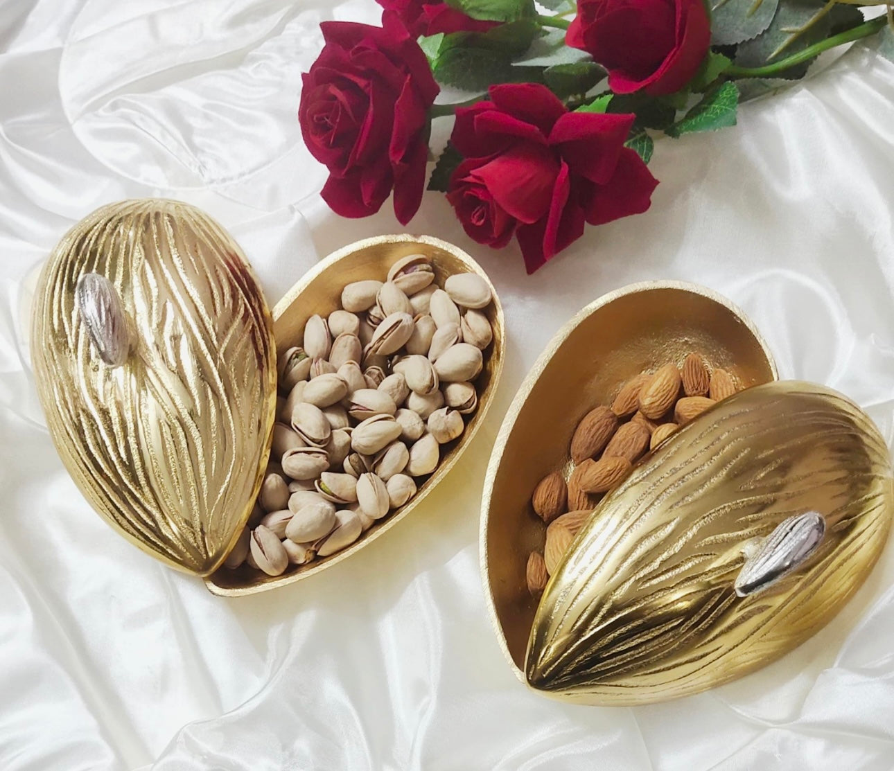 Luxe Gold Decorative Multipurpose Almond Shape Trinket Tray