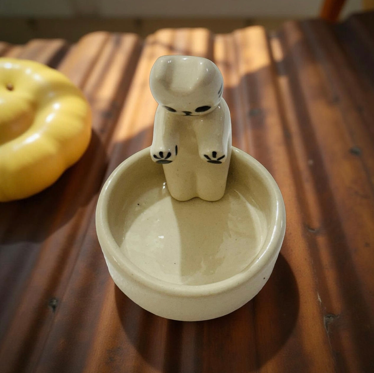 Cute Kitten Cat Candle Holder Warming Paws