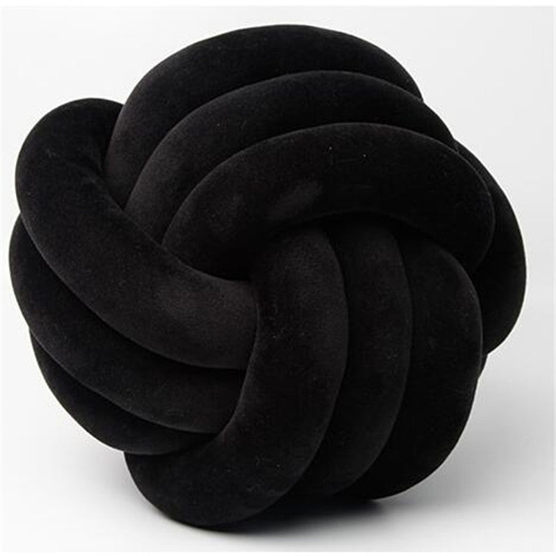 Nordic Knot Pillow