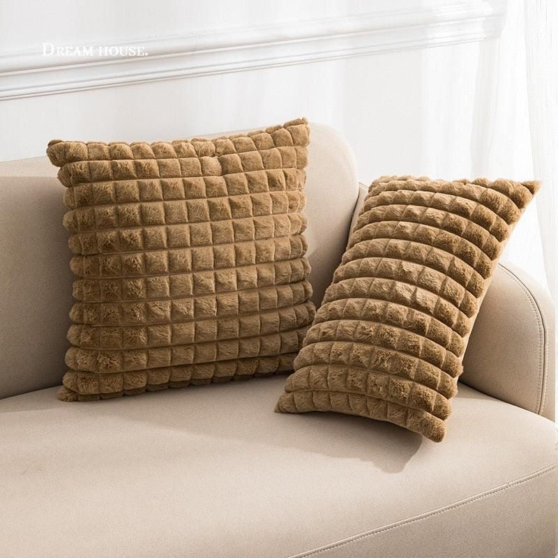 Decorative Plaid Pattern Plush Faux Fur Cushion Cover