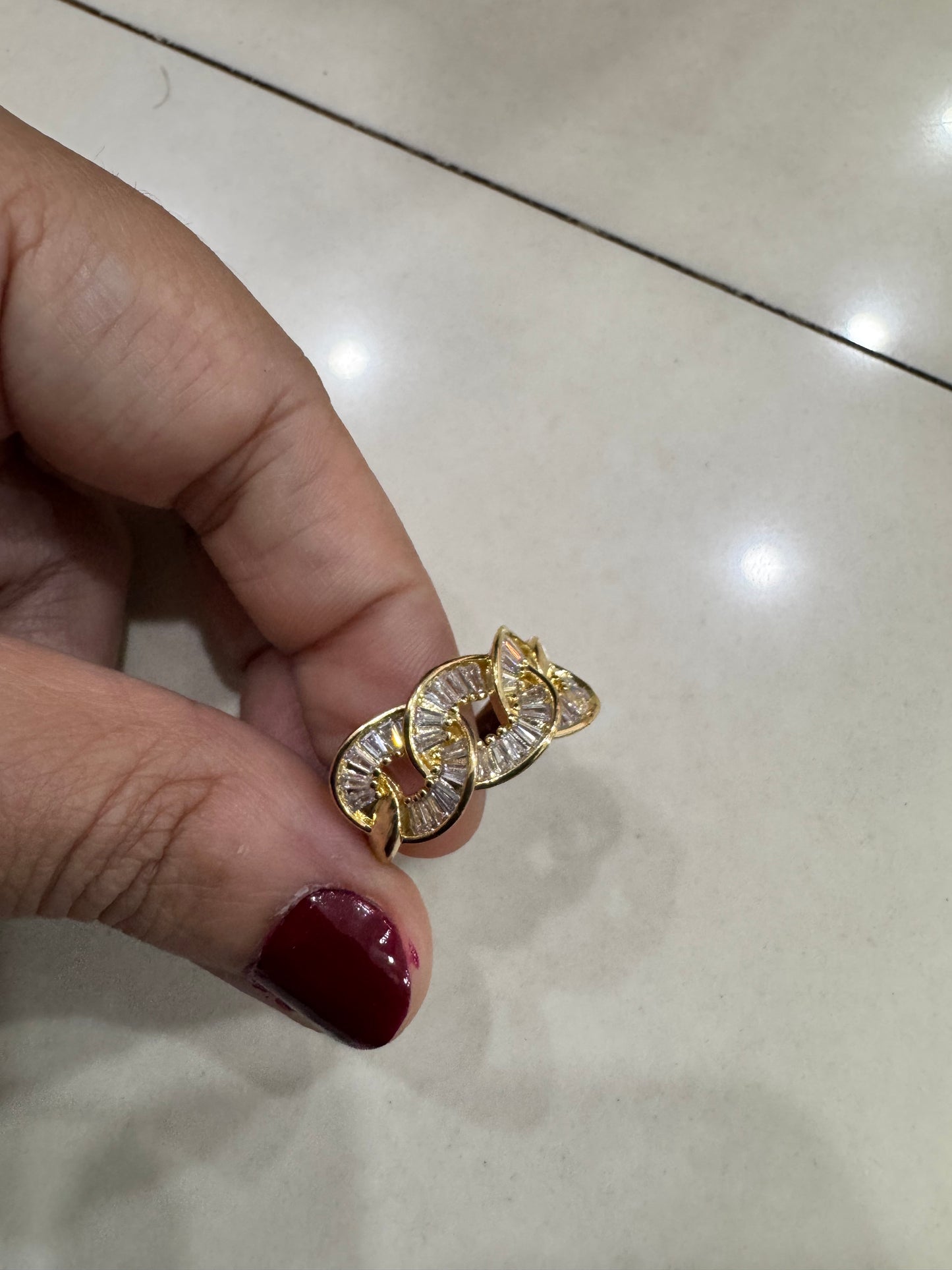 Elegant Cuban Rhinestones Chain Link Ring