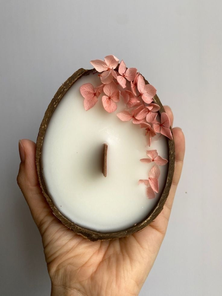 Premium Vintage Coconut Shell Candles