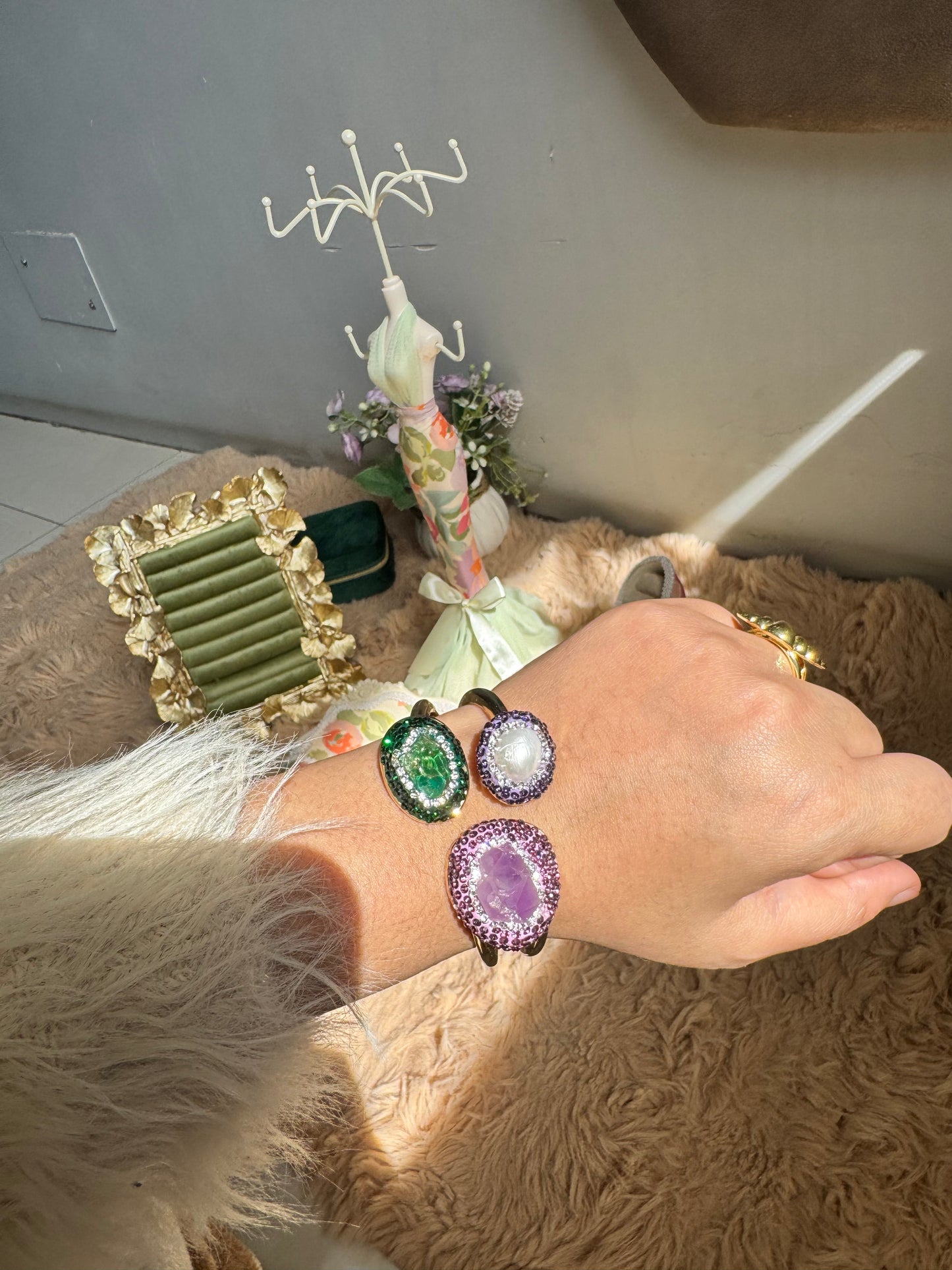 Luxe Anti Tarnish Gold Plated Adjustable Amethyst Geode Crystal Stones Bracelet