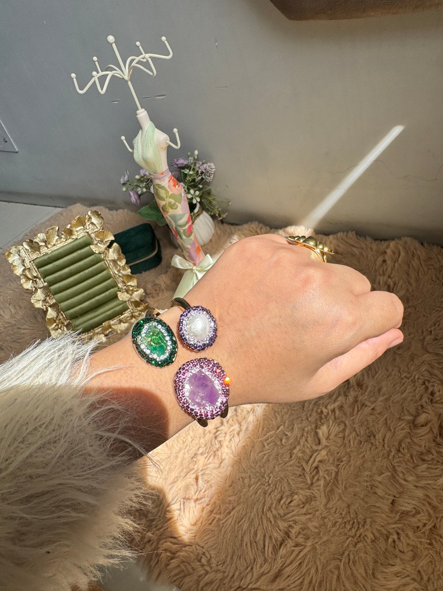 Luxe Anti Tarnish Gold Plated Adjustable Amethyst Geode Crystal Stones Bracelet