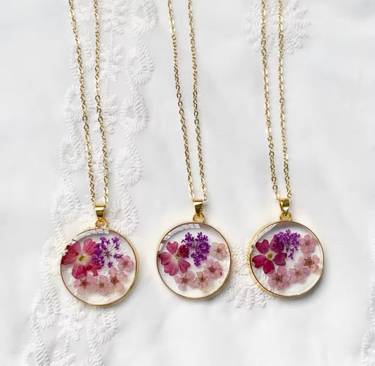 “Jhalkiyan” Pink Real Flowers Pendant (1 Piece)