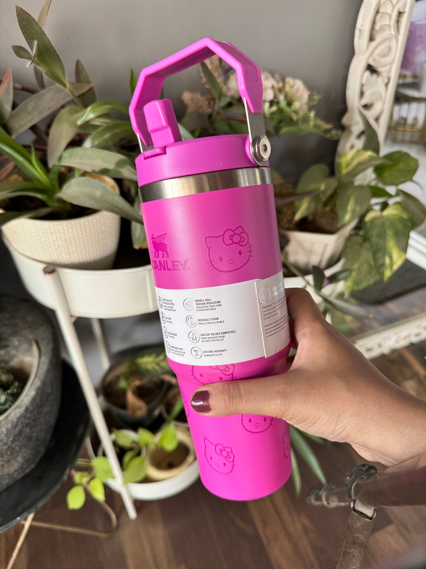 Exclusive “Hello Kitty” Stanley Cup - 1200 ml