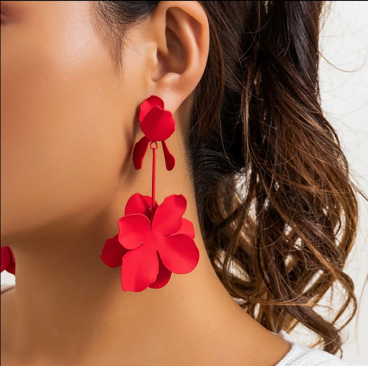 Retro Fashion Metal Flower Earrings