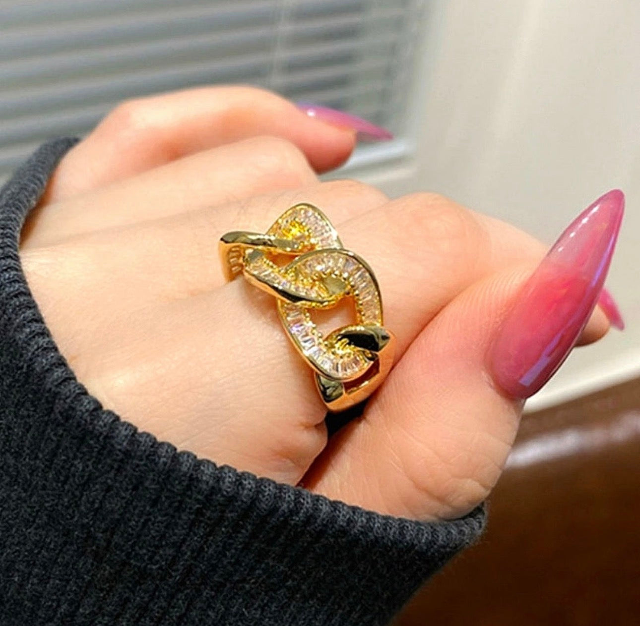 Elegant Cuban Rhinestones Chain Link Ring