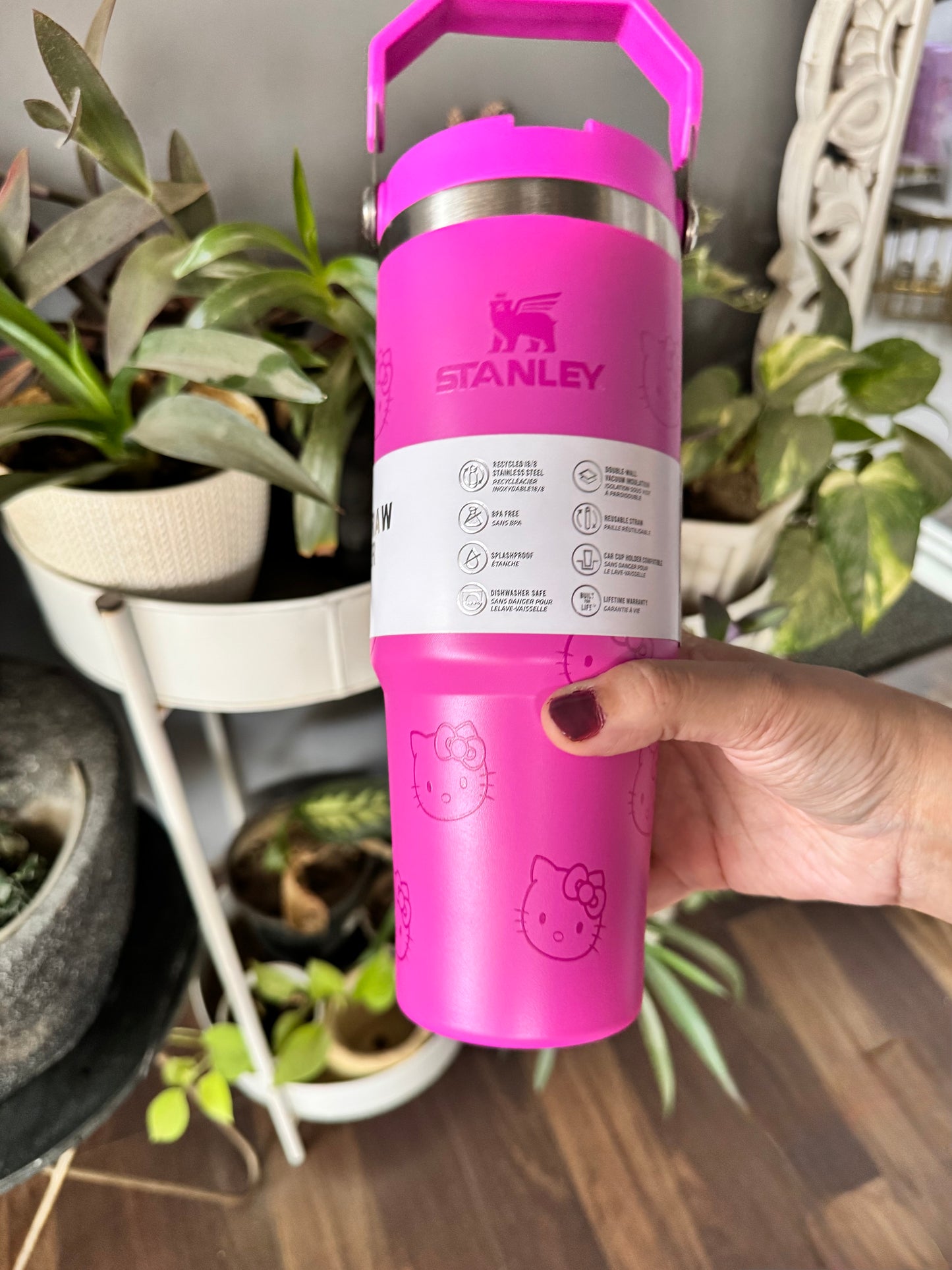 Exclusive “Hello Kitty” Stanley Cup - 1200 ml