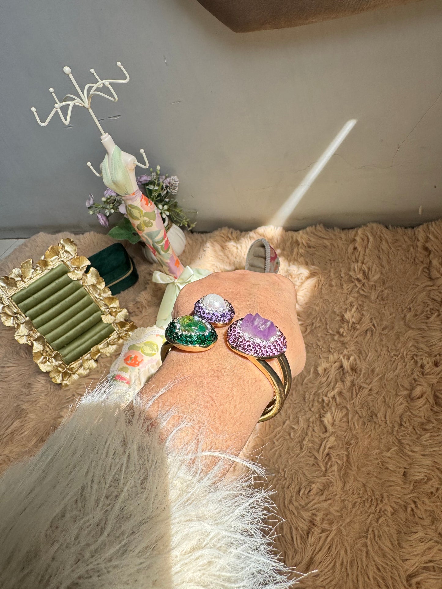 Luxe Anti Tarnish Gold Plated Adjustable Amethyst Geode Crystal Stones Bracelet