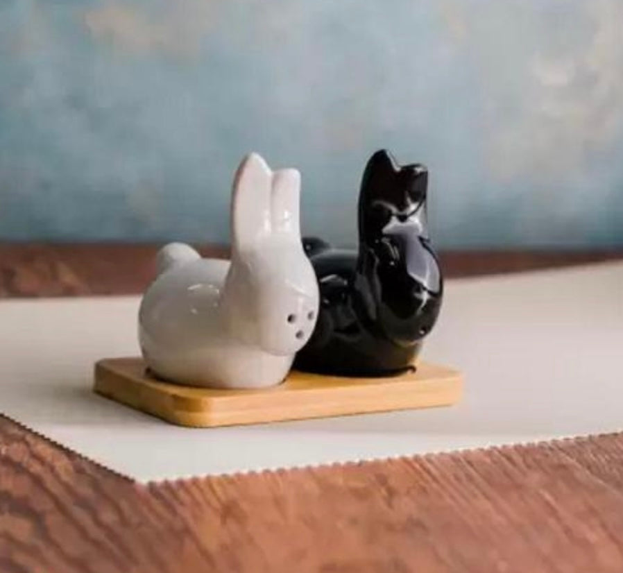 Black & White Rabbit Salt & Pepper Shaker Set