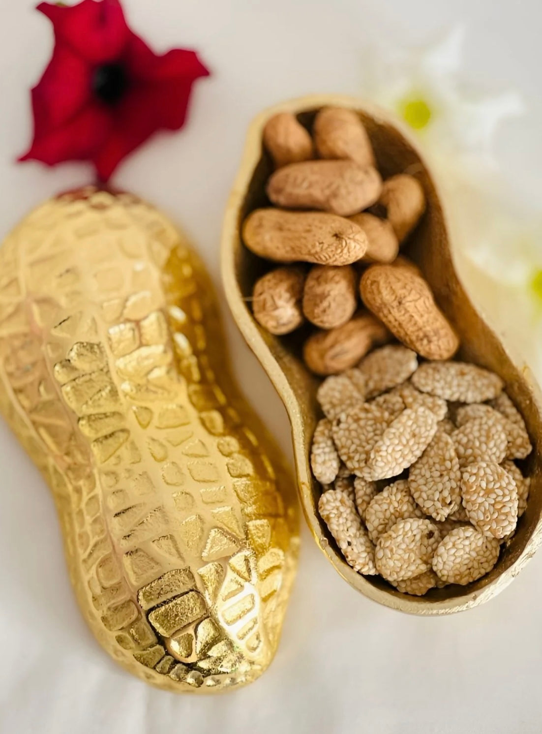 Luxe Gold Decorative Multipurpose Peanut Shape Trinket Tray
