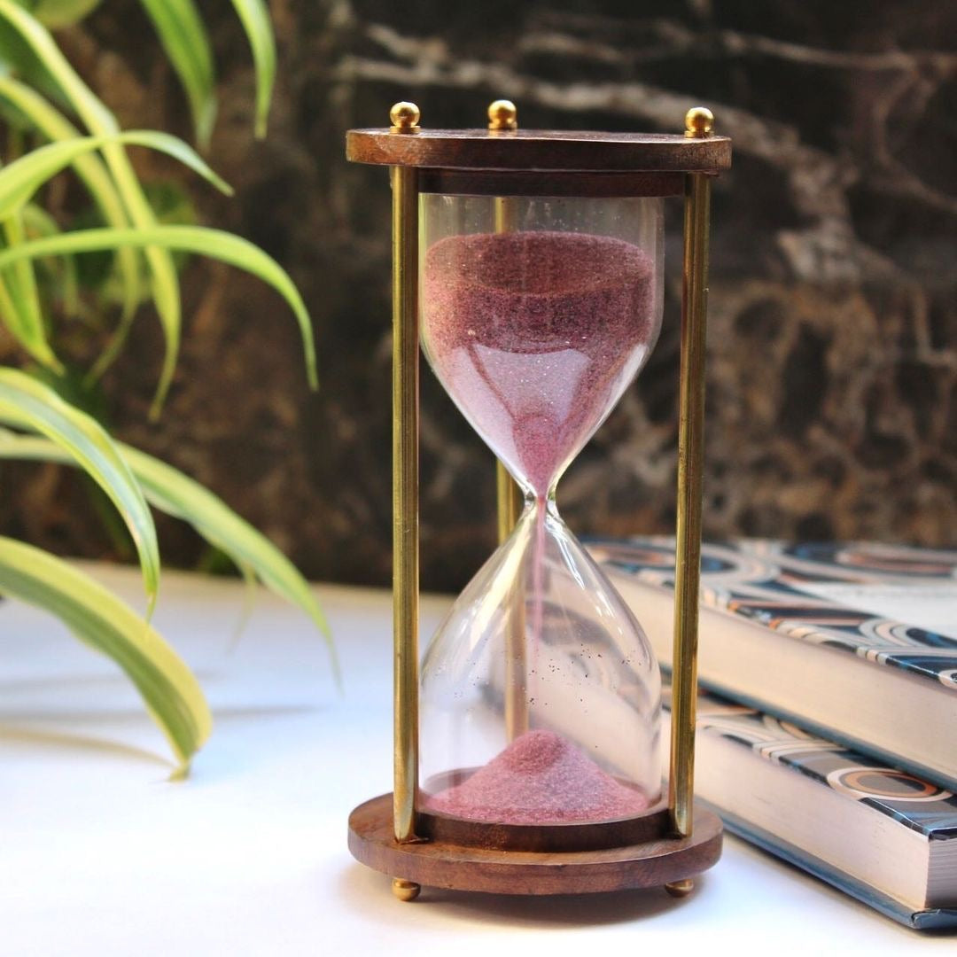 Nautical Vintage Style Brass & Wooden Hourglass/Sand Timer