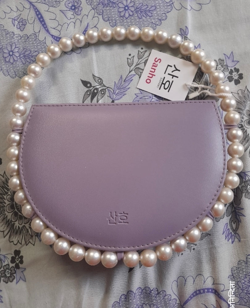 Elegant Halo Handbag with Pearls Detailing