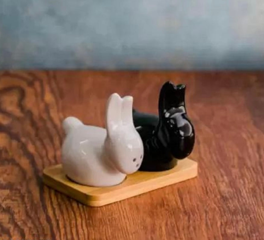 Black & White Rabbit Salt & Pepper Shaker Set