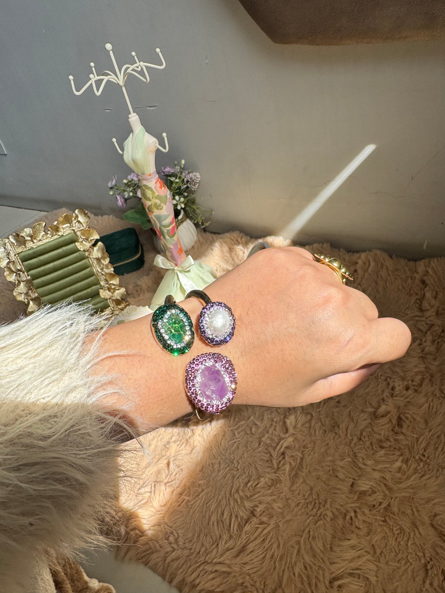 Luxe Anti Tarnish Gold Plated Adjustable Amethyst Geode Crystal Stones Bracelet