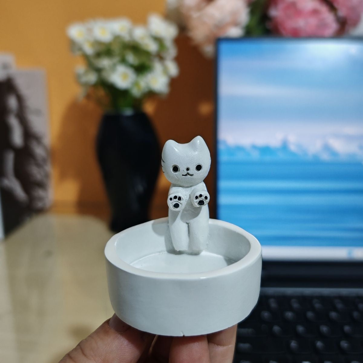 Cute Kitten Cat Candle Holder Warming Paws