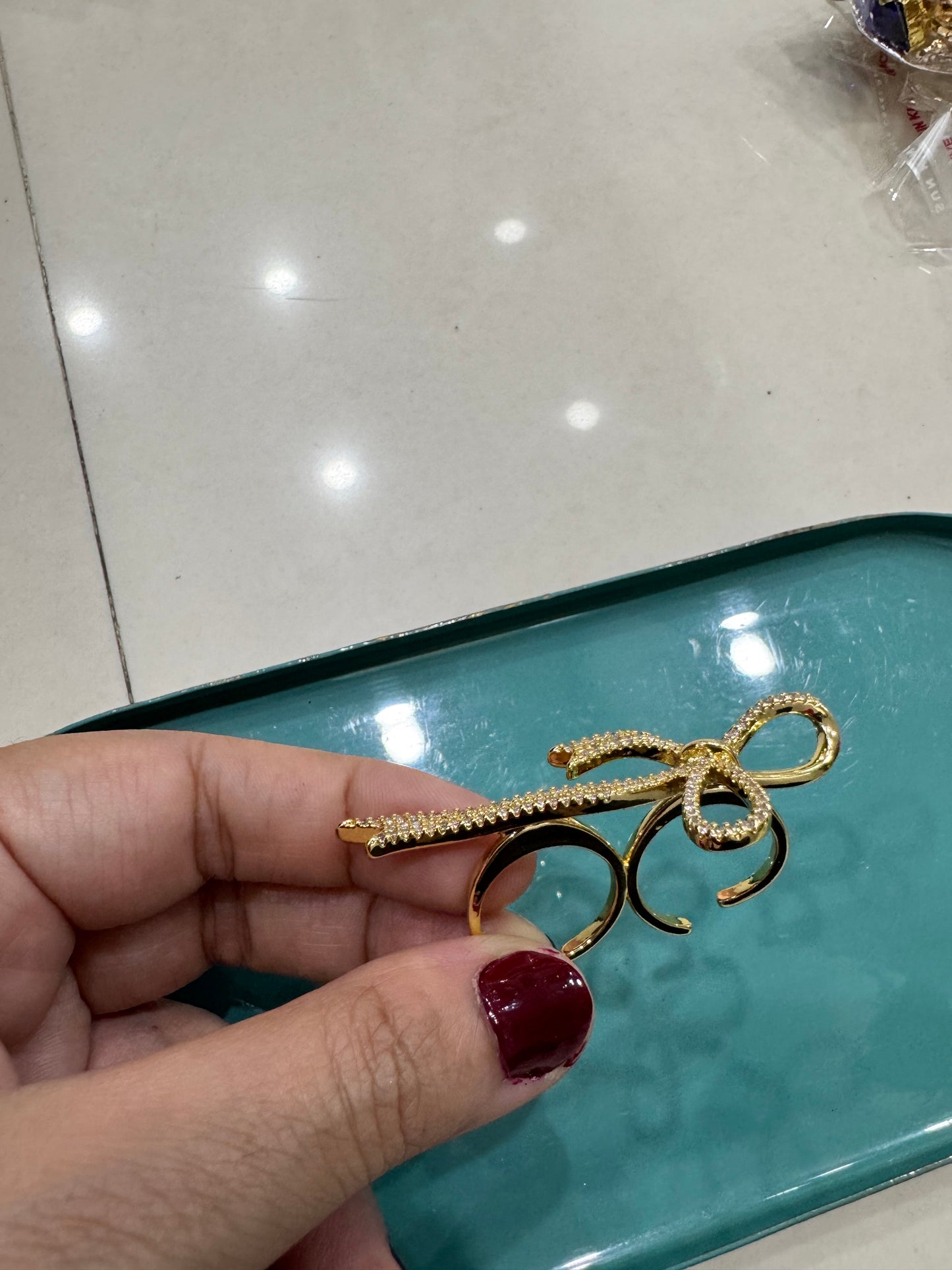 Elegant Rhinestones Gold Bow Ring Minimalist