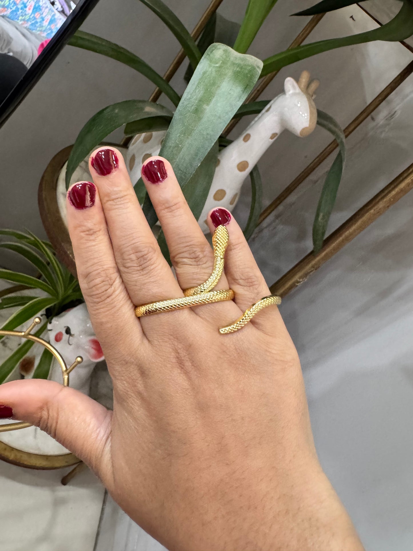 Statement 3 Fingers Snake Ring