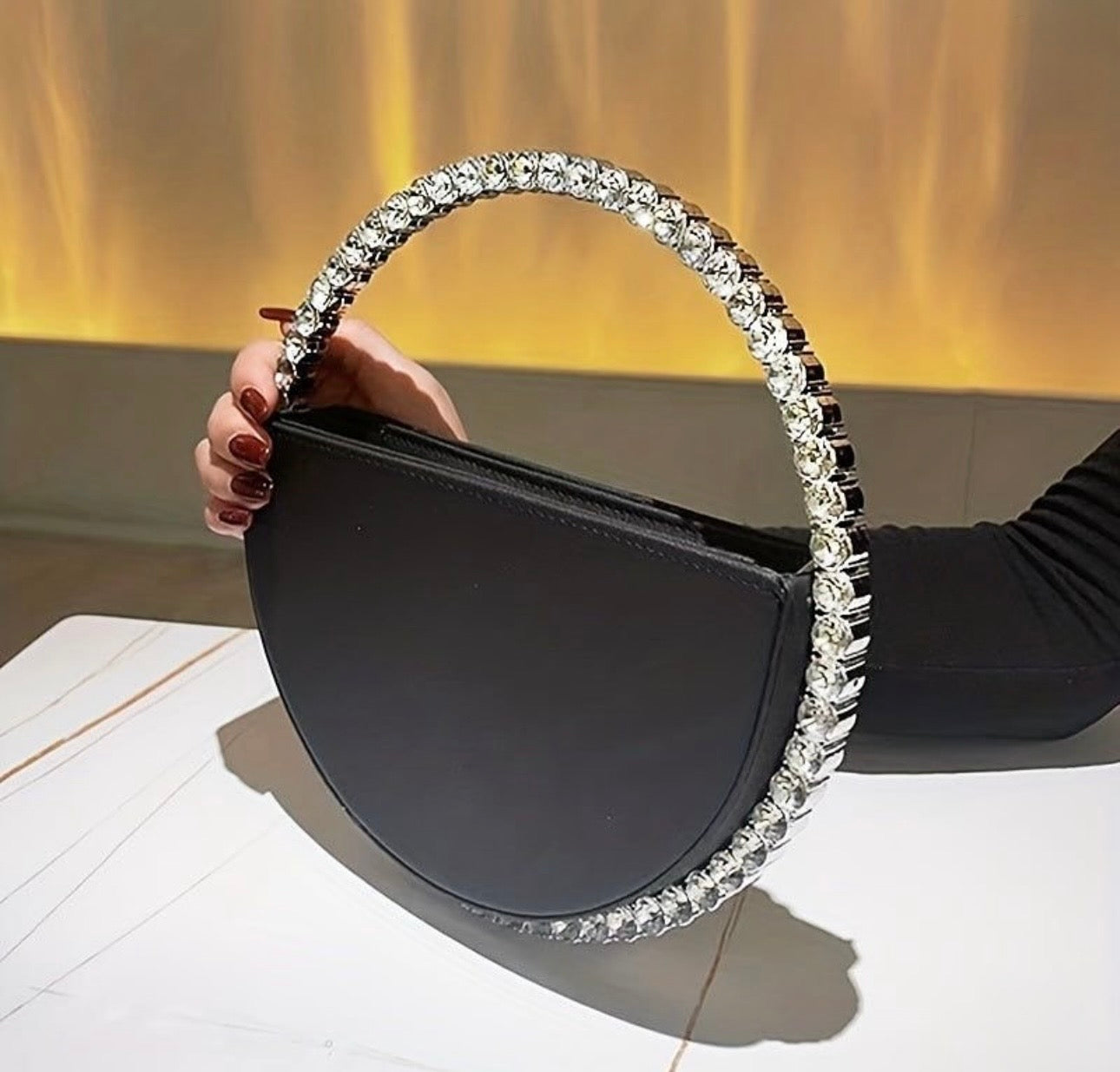 Elegant Halo Handbag with Pearls Detailing