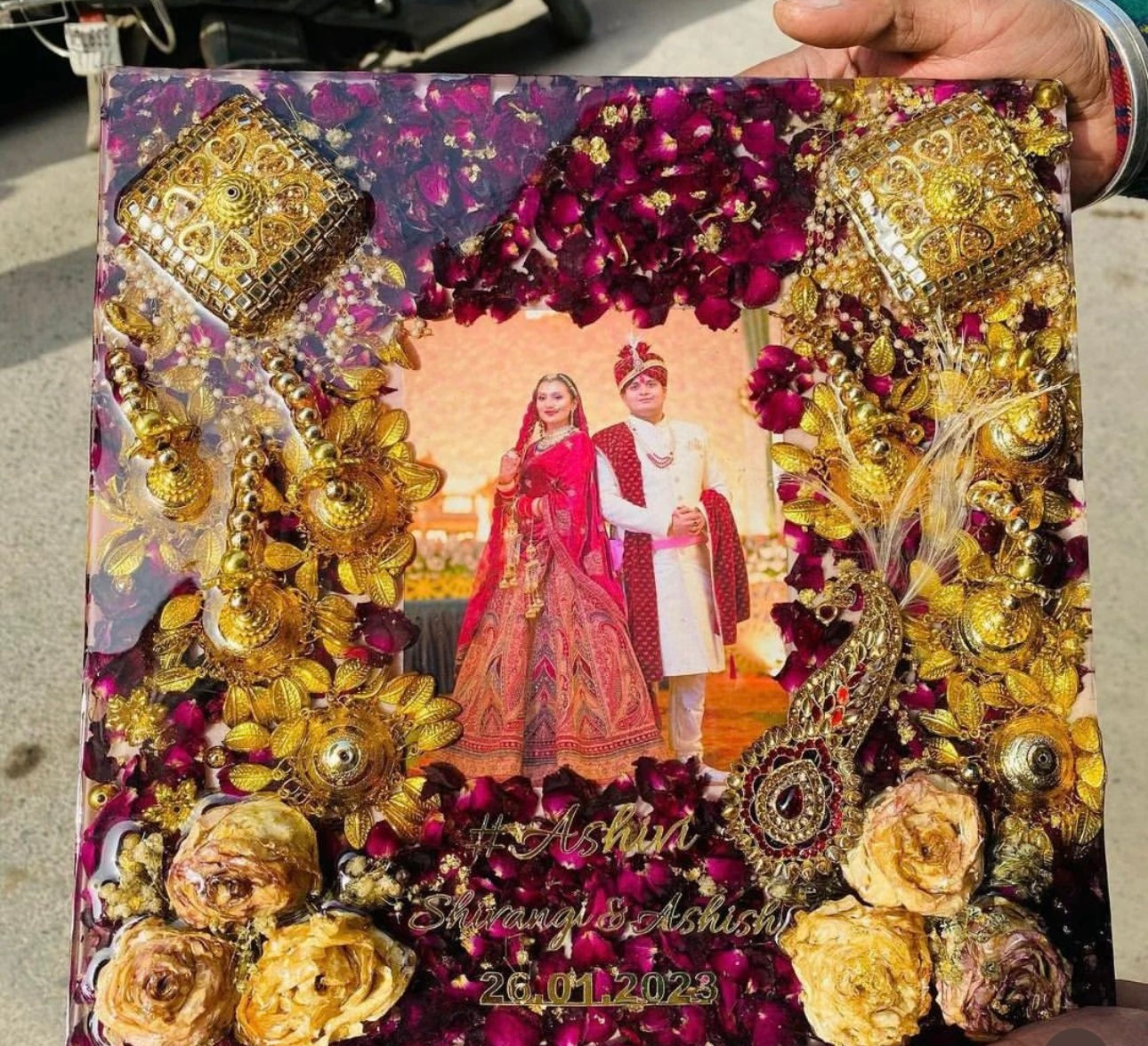 Varmala/Garland/Kaleera preservation in Customised Photo Frame