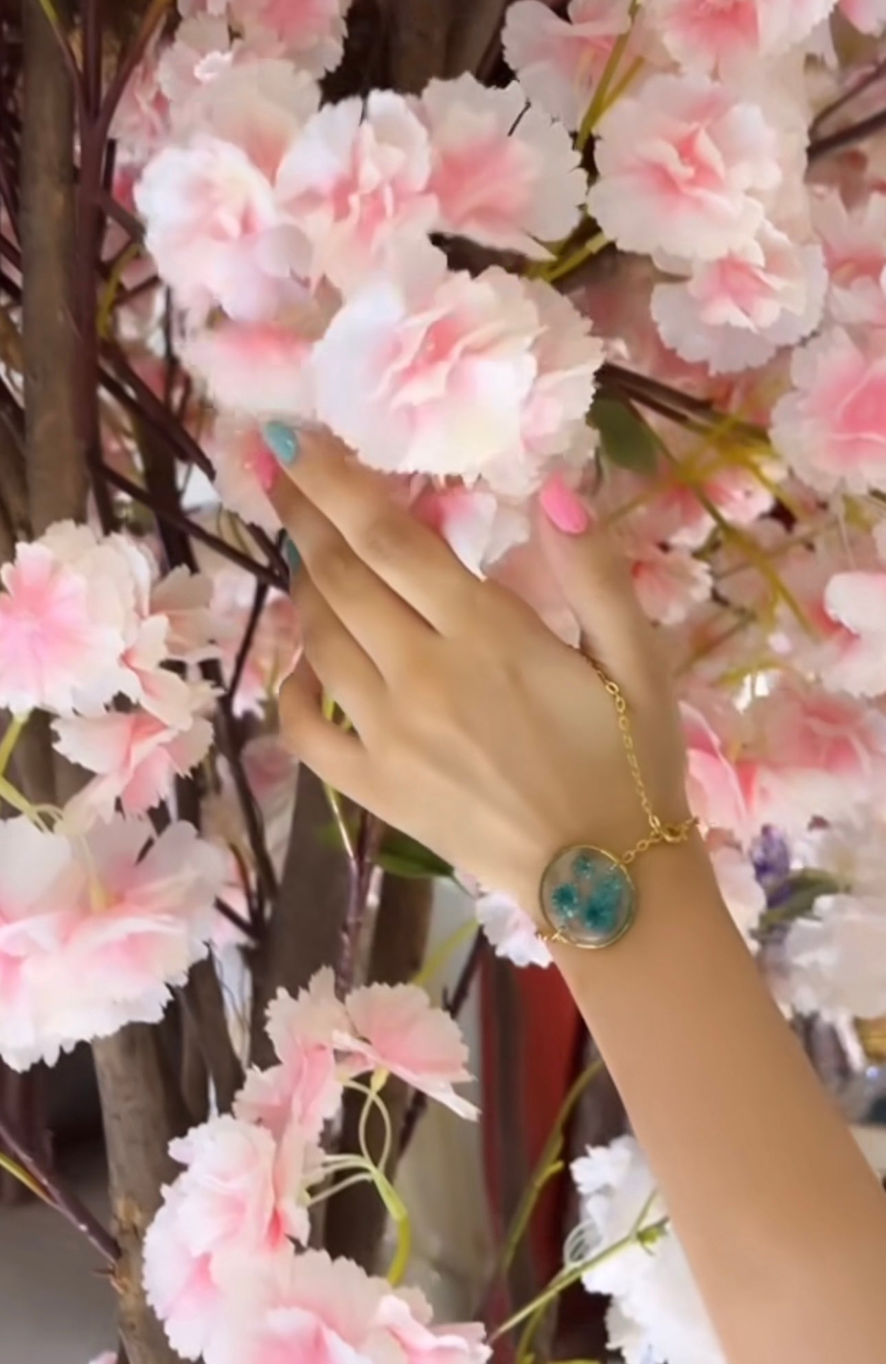 Petite Bracelet with Real Flowers