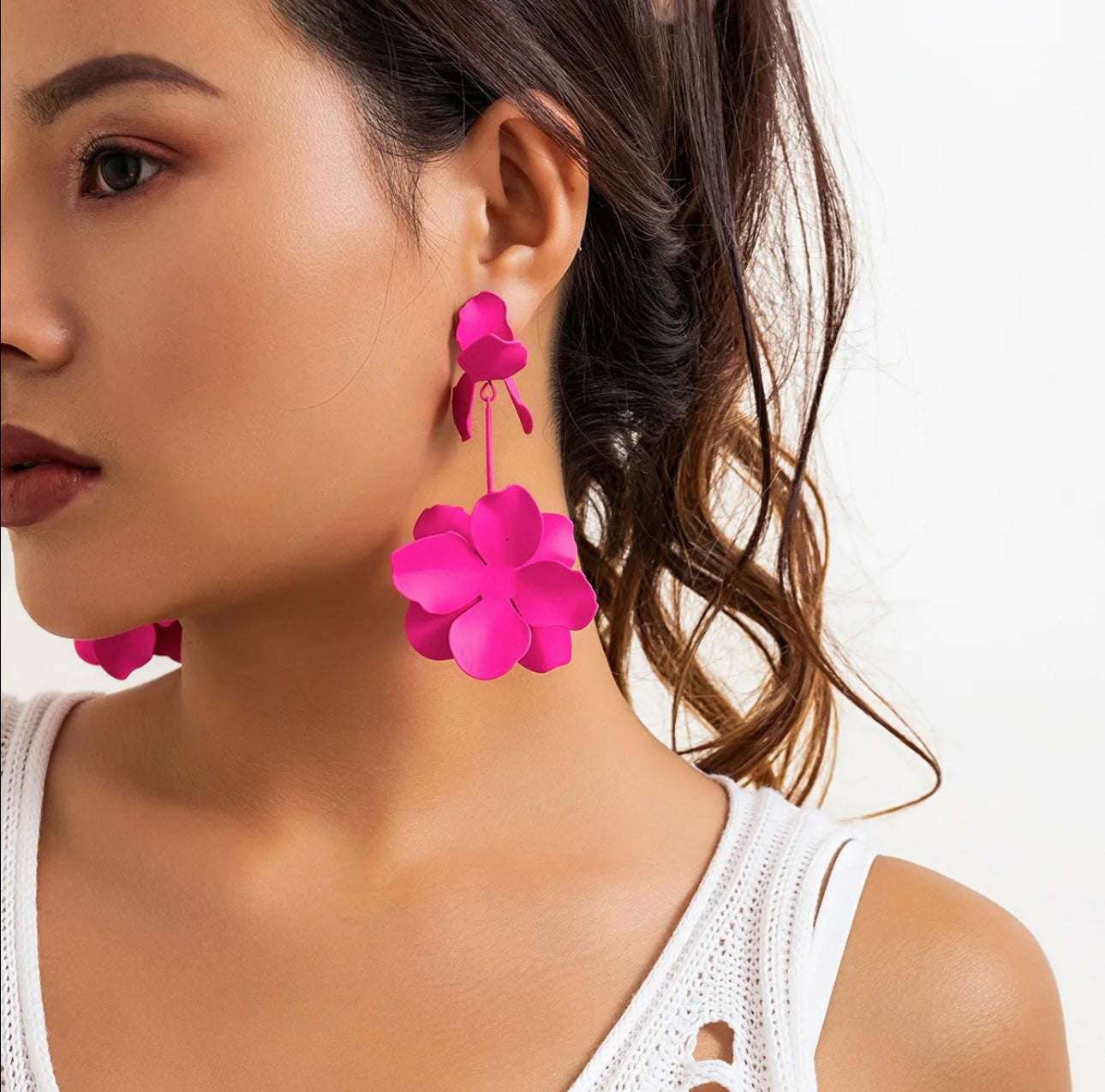 Retro Fashion Metal Flower Earrings