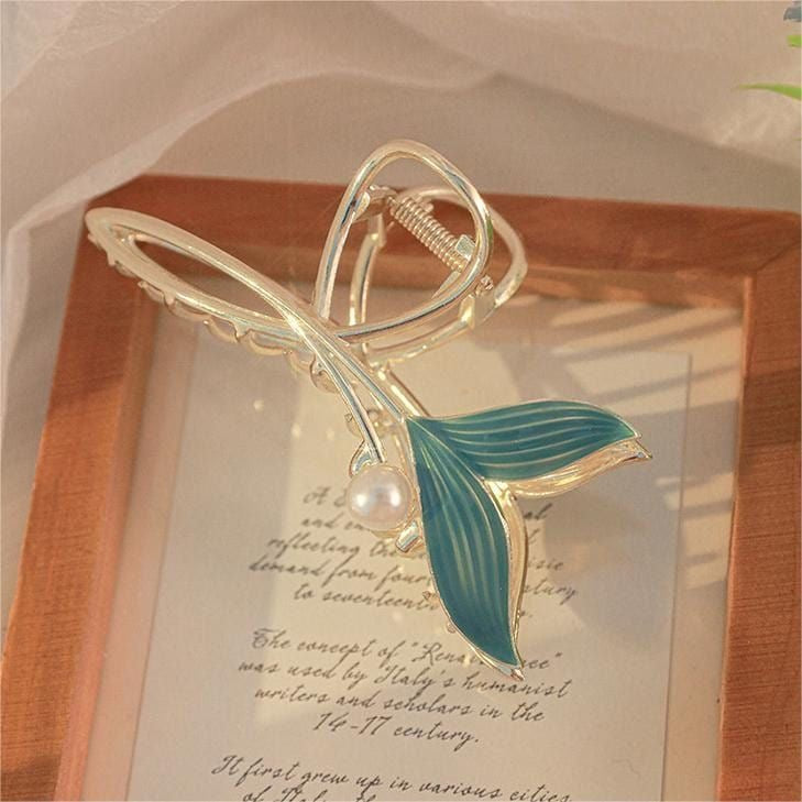 Pearl Detail Mermaid Tail Metal Hairclip / Clutcher / Claw