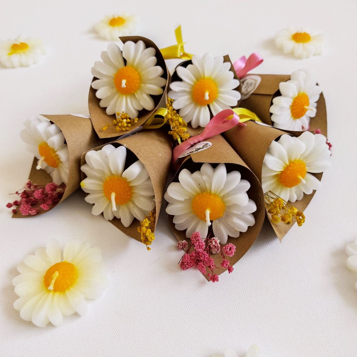 Daisy Bouquet Candle