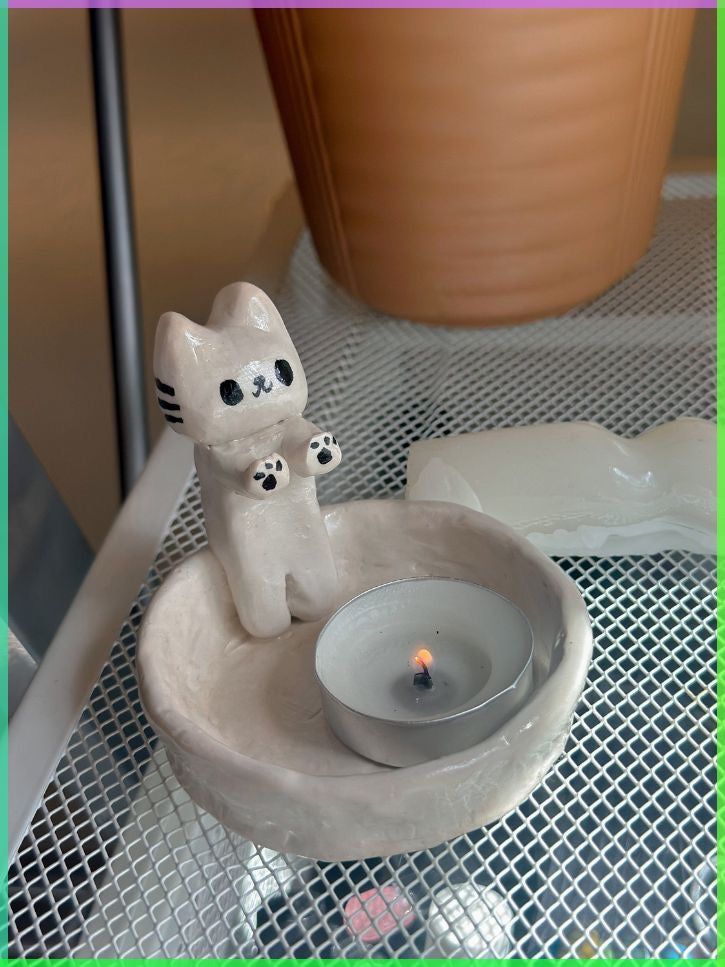 Cute Kitten Cat Candle Holder Warming Paws