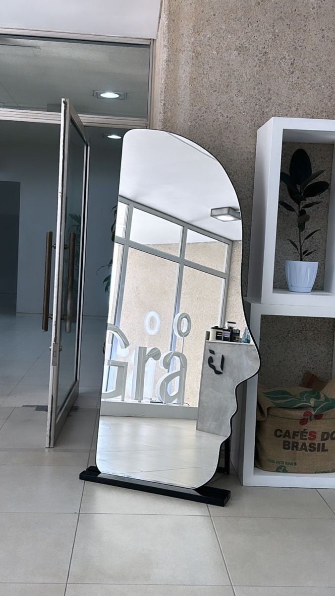 Aesthetic Face Shape Mirror (without LED) - Only deliverable in Delhi/NCR