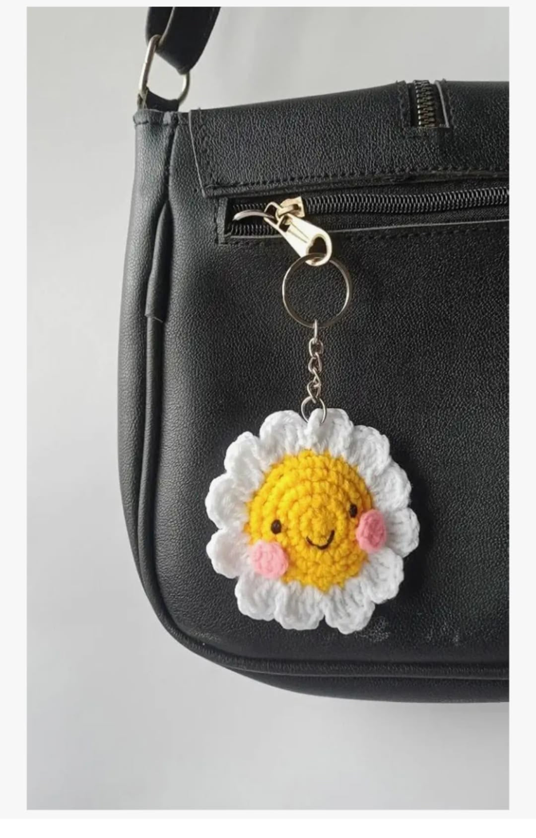 Adorable Smiling Daisy Crochet Keychain