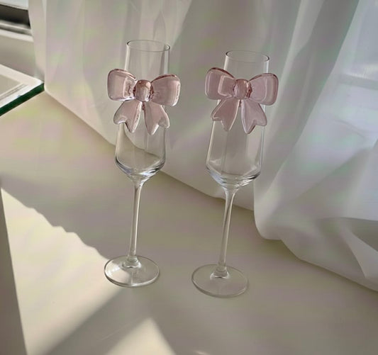 Exquisite Pink Bow Champagne Glass (Contains 2 Glasses)