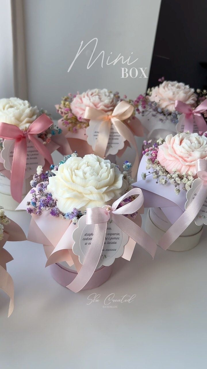 Luxe Assorted Candles Bouquet Gift Box